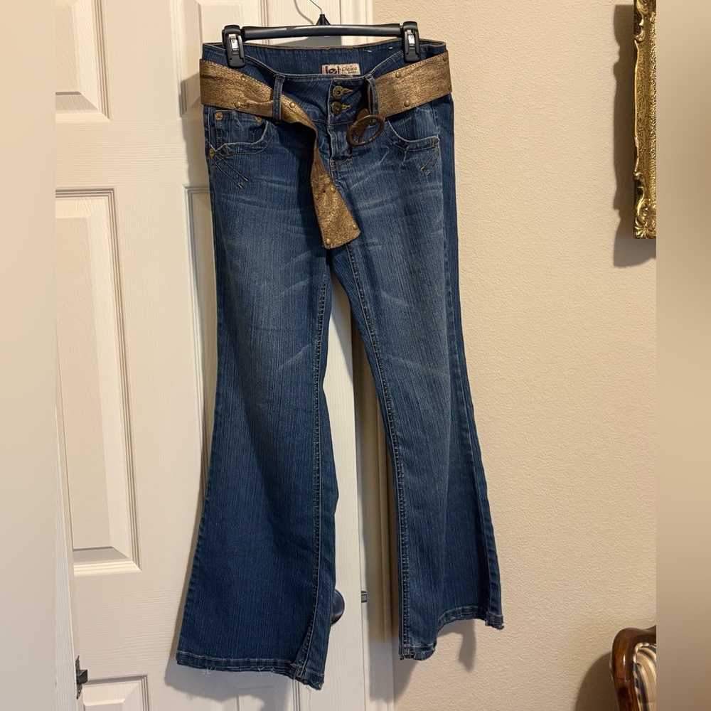 l.e.i. Chelsea low-rise soft jeans signature vintage Y2K style stretch flared - Picture 5 of 14